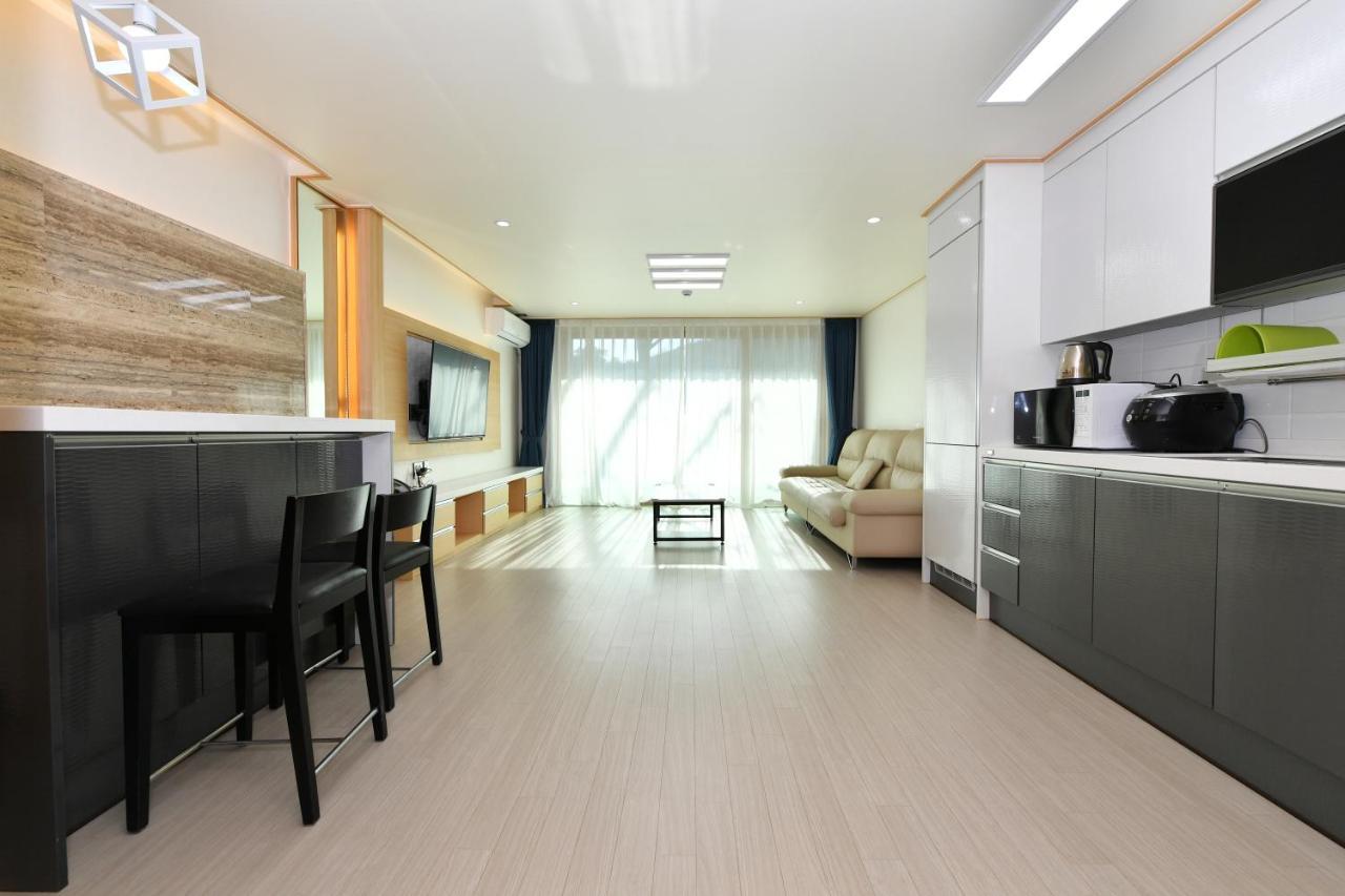 Sokcho Daemyung Heidi Pension Екстер'єр фото