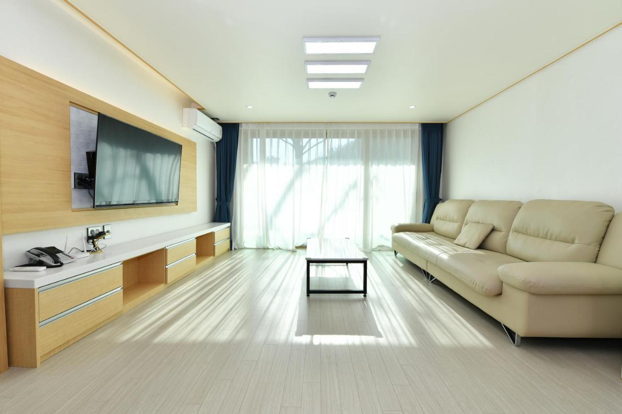 Sokcho Daemyung Heidi Pension Екстер'єр фото